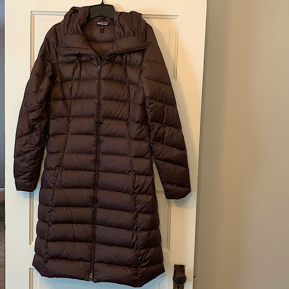 Patagonia down jacket - size M